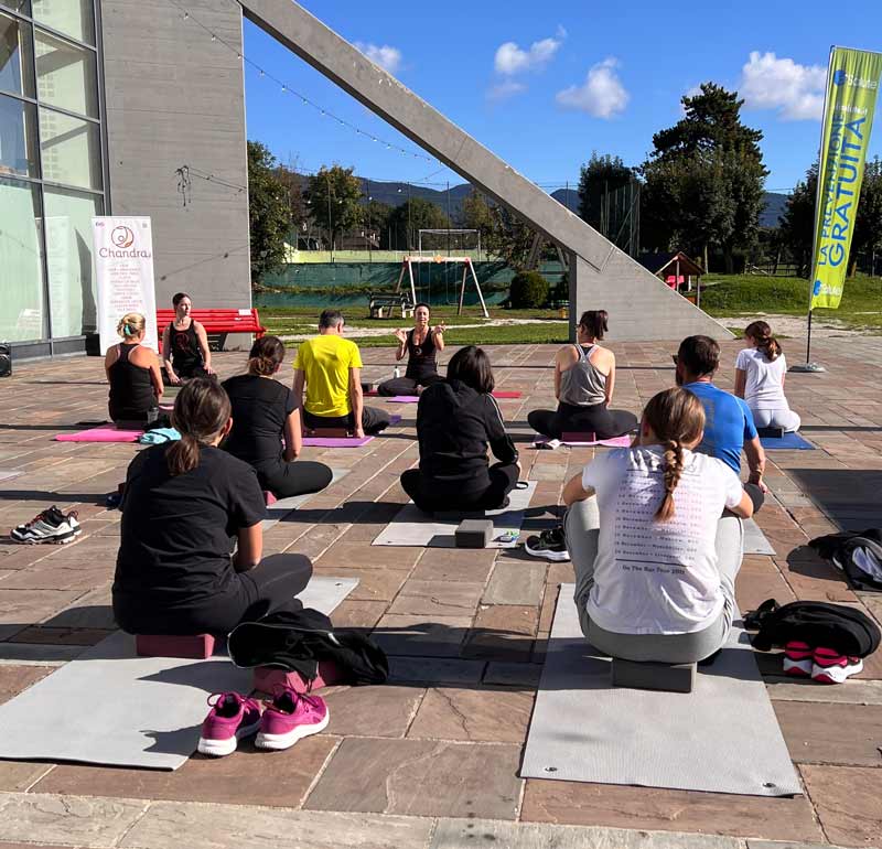 Sessione di Yoga a Dì Salute Weekend a Roana